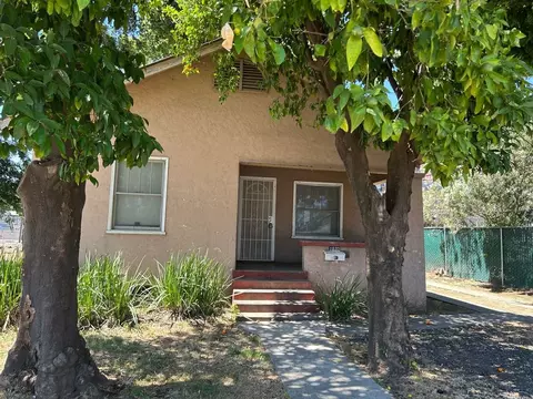1032 W 2nd St, Chico, CA 95928
