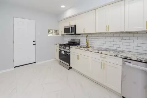 26 E Abbottsford Ave, Philadelphia, PA 19144