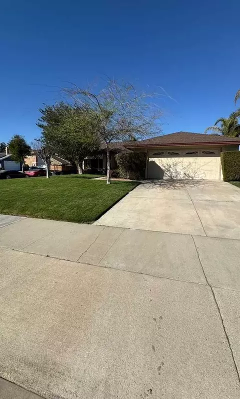 2513 E Laurel Valley Ln, Ontario, CA 91761