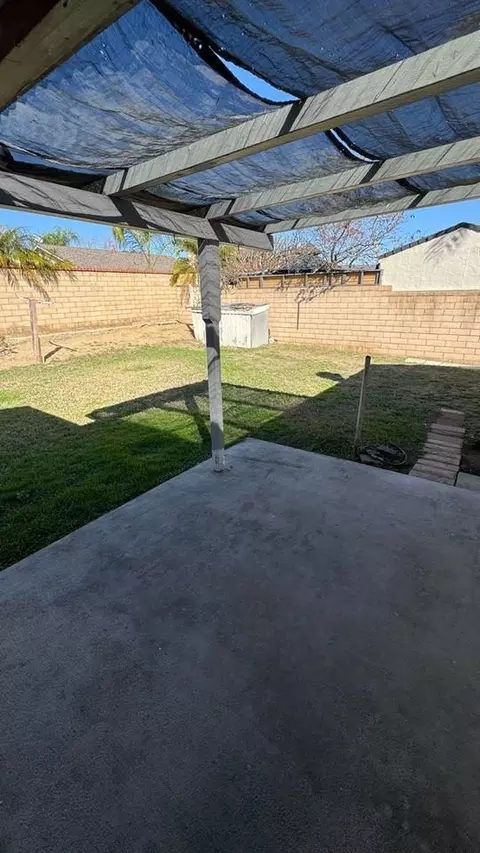 2513 E Laurel Valley Ln, Ontario, CA 91761 photo 2