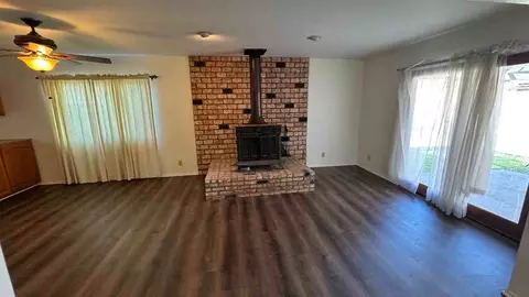 2513 E Laurel Valley Ln, Ontario, CA 91761 photo 5