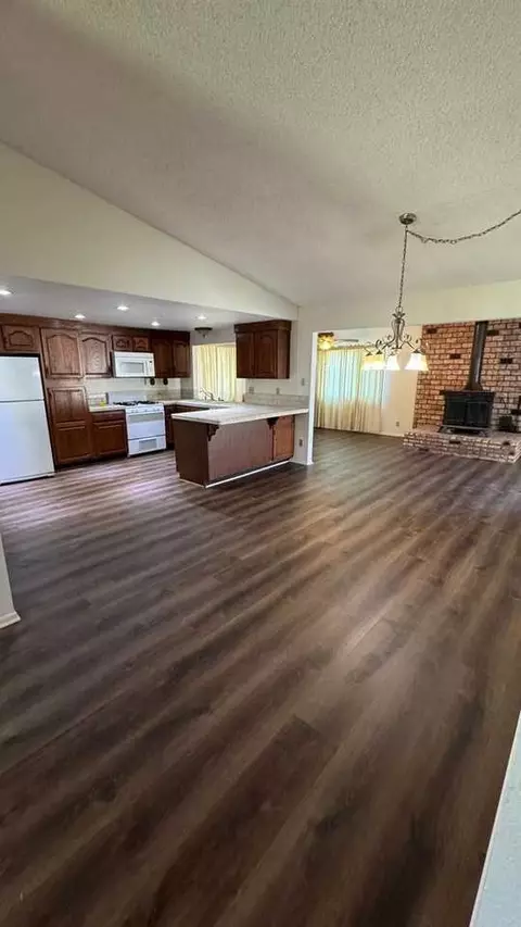 2513 E Laurel Valley Ln, Ontario, CA 91761 photo 6