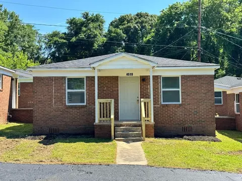 4552 Helena St, Charlotte, NC 28208