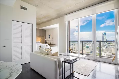151 Southeast 1st Street #1038994P, Miami, FL 33131