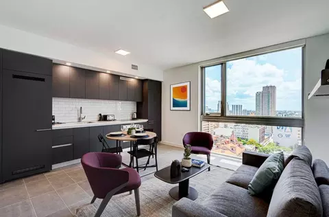 ne 4th ave, Miami, FL 33132