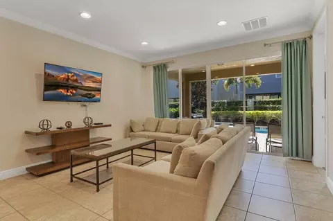 lasso dr, Kissimmee, FL 34747