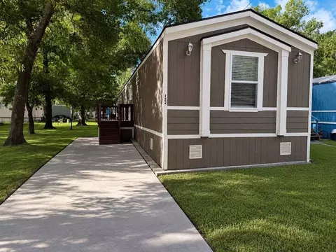 122 Eloise St #EL122, Conroe, TX 77301