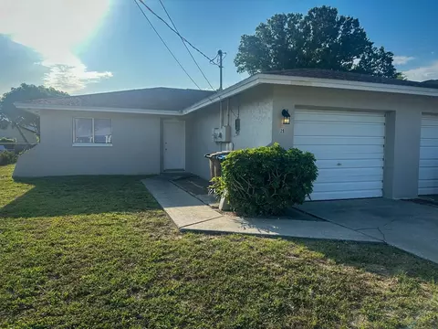 29 SE 24th Ave, Cape Coral, FL 33990