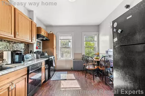 175 River St #3, Cambridge, MA 02139