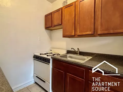 4829 N Damen Ave #310, Chicago, IL 60625