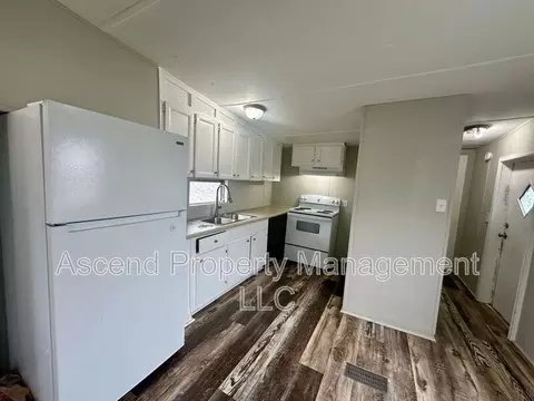 1931 Wilkes Ave, Lakesite, TN 37379