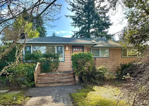 2139 N 137th St, Seattle, WA 98133