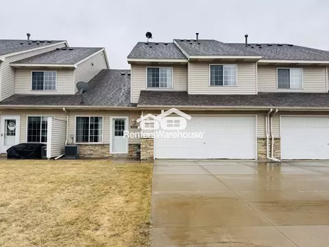 2232 Affirmed Dr, Shakopee, MN 55379