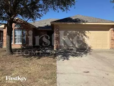 729 Dema Ln, Burleson, TX 76028