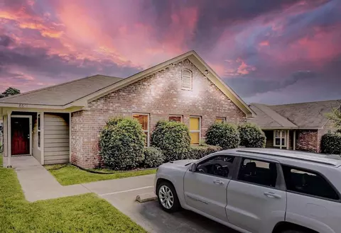 8720 Mansion Creek Cir, Tyler, TX 75707