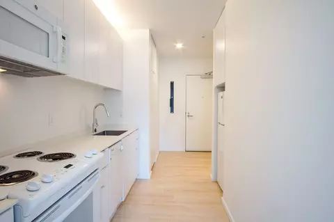 1475 SE 15th Ave #203, Portland, OR 97214