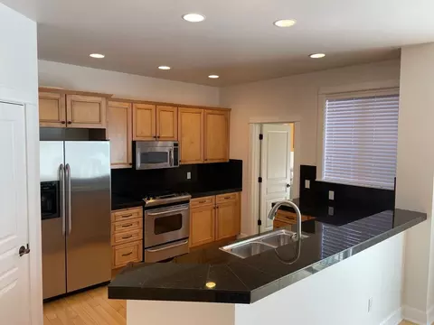 918 SW Vantage Point Way, Bend, OR 97702