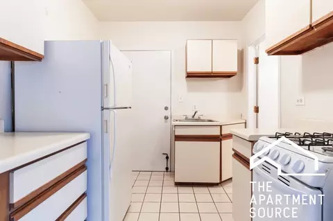 817 W Cornelia Ave #306, Chicago, IL 60657