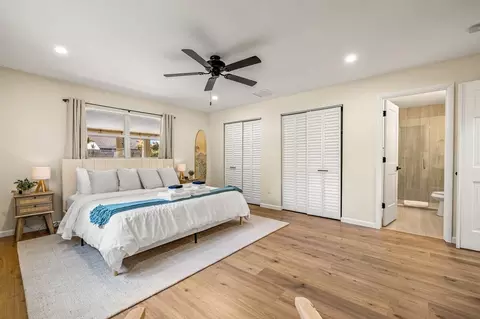 del prado dr e, Largo, FL 33774 photo 18