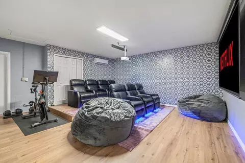 del prado dr e, Largo, FL 33774 photo 9