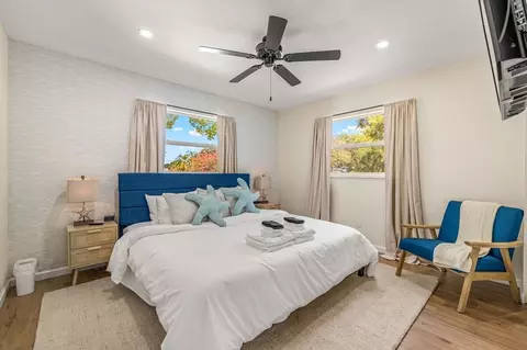 del prado dr e, Largo, FL 33774 photo 21