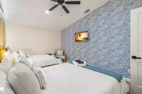 del prado dr e, Largo, FL 33774 photo 24