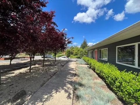 3610 SE 15th Ave, Portland, OR 97202