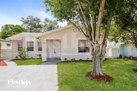 525 20th Ave N, Lake Worth, FL 33460