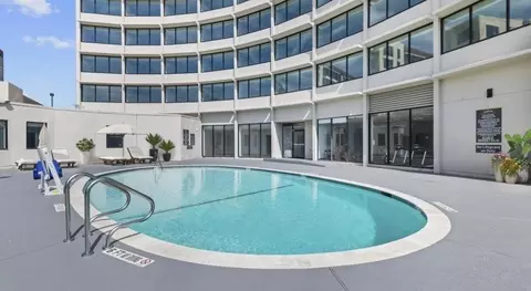 2828 Southwest Fwy, Houston, TX 77098