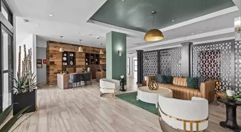 2828 Southwest Fwy, Houston, TX 77098