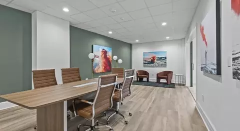 2828 Southwest Fwy, Houston, TX 77098