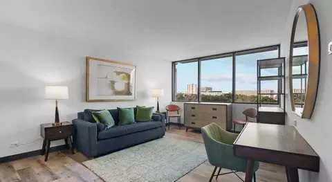2828 Southwest Fwy, Houston, TX 77098