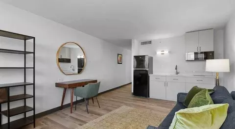 2828 Southwest Fwy, Houston, TX 77098