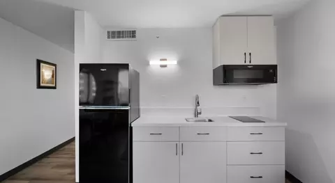 2828 Southwest Fwy, Houston, TX 77098