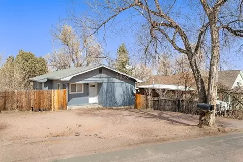 38 W Navajo St #B, Colorado Springs, CO 80905