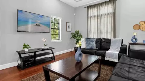 kediaman ave, Orlando, FL 32821