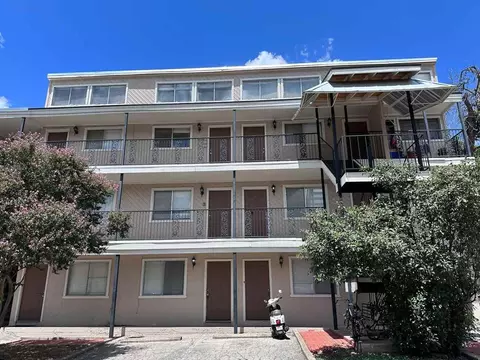 1010 W 23rd St #10, Austin, TX 78705