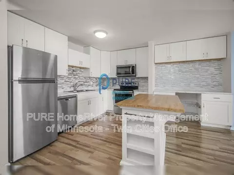 26 10th St W #1104, Saint Paul, MN 55102