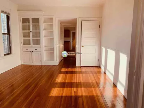 337 Washington St #5, Newton, MA 02458