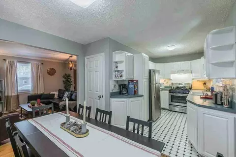 e braddock rd, Alexandria, VA 22301
