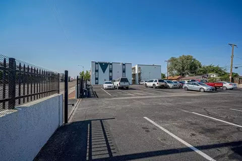 1001 Louisiana Blvd NE #19, Albuquerque, NM 87110