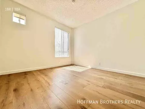 884 Palm Ave #301, West Hollywood, CA 90069