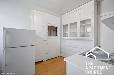 oak ave, Chicago, IL 60201