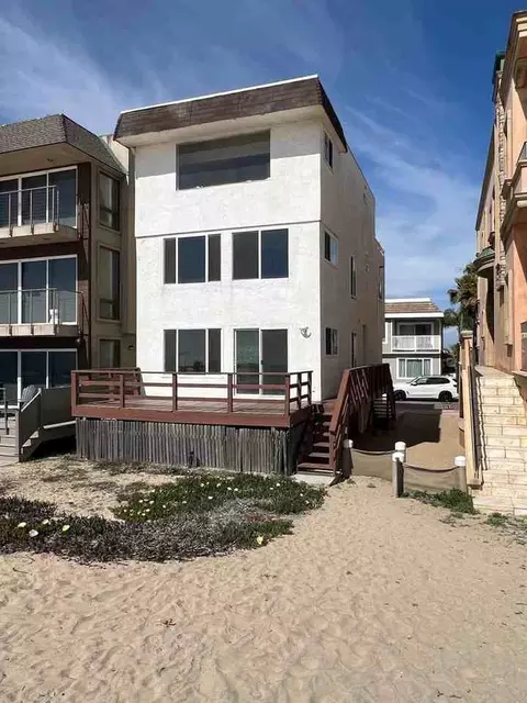 108 Surfside Ave # A, Seal Beach, CA 90740