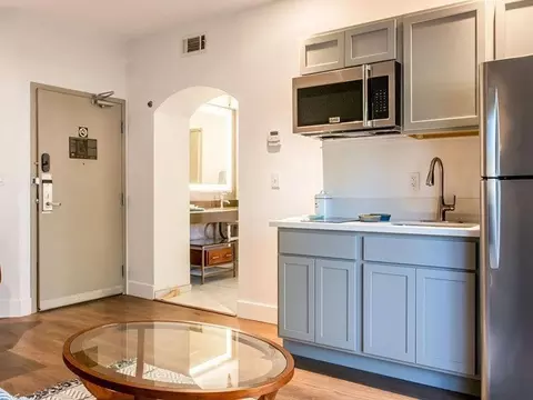11260 Point East Dr, Rancho Cordova, CA 95742