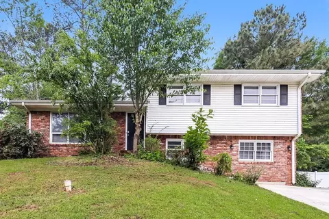 6913 Doncaster Rd, Jonesboro, GA 30236