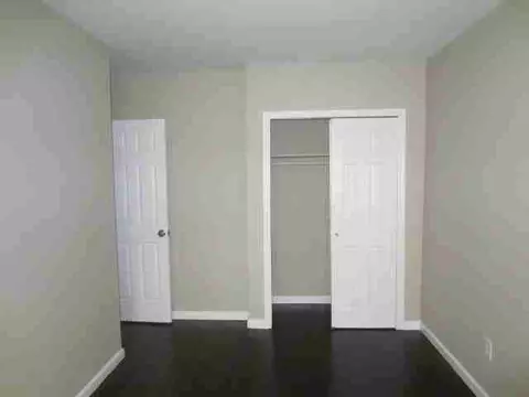 9707 4th Ave #5B, Brooklyn, NY 11209