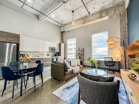 evergreen st, Dallas, TX 75201