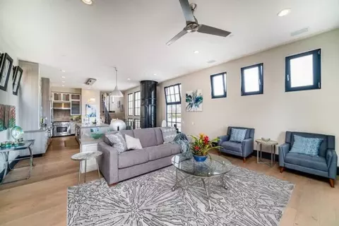 s tremont st, Oceanside, CA 92054