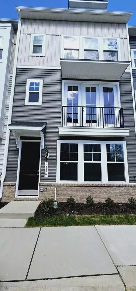 2556 Hopton Ln, Frederick, MD 21701